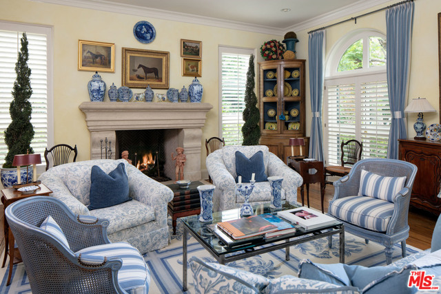 5 Bed Home for Sale in Los Angeles, California