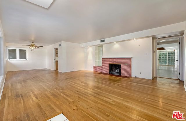 5 Bed Home for Sale in Encino, California