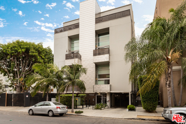 Photo of 7062 HAWTHORN Avenue #201, Los Angeles, CA 90028