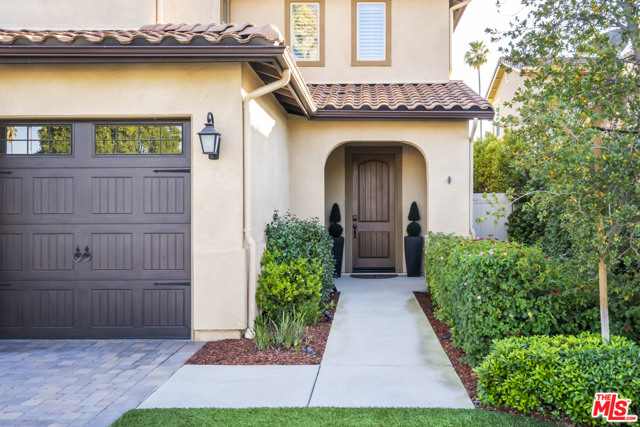 4 Bed Home for Sale in Lake Balboa, California