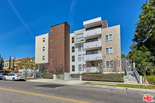 2 Bed Home for Sale in Los Angeles, California