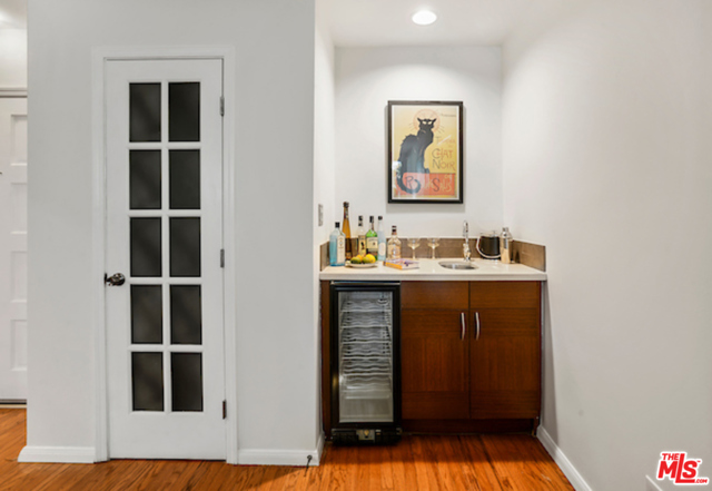 2 Bed Home for Sale in Los Angeles, California