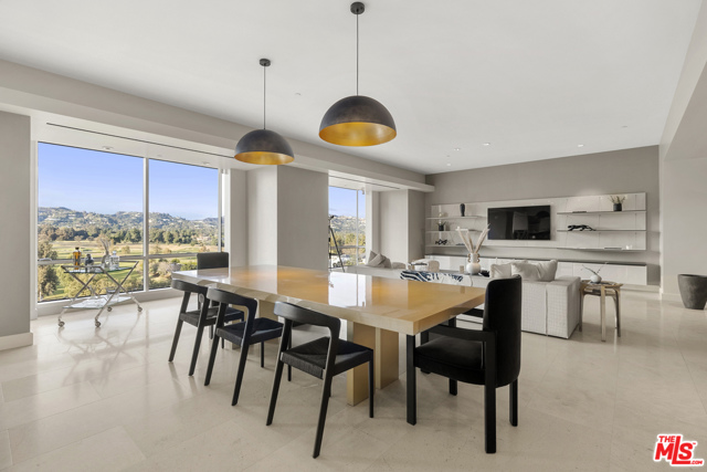 4 Bed Home for Sale in Los Angeles, California