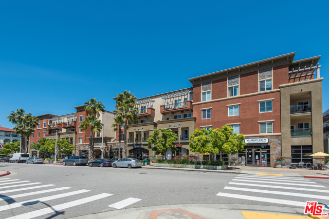 2 Bed Home for Sale in Playa Vista, California