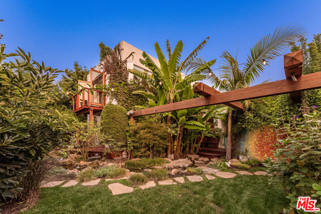4 Bed Home for Sale in Venice, California