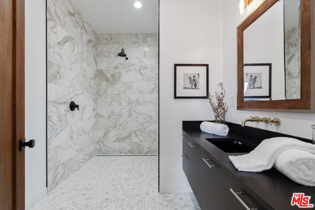 4 Bed Home for Sale in Los Angeles, California