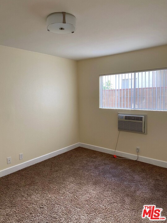  Income Home for Sale in Sherman Oaks, California