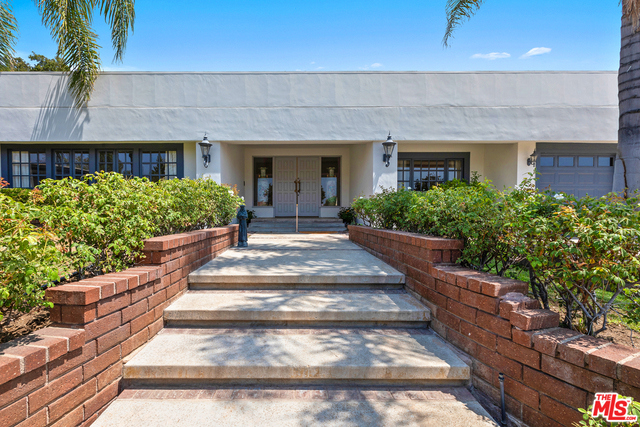 5 Bed Home for Sale in Encino, California