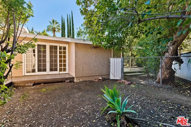 5 Bed Home for Sale in Encino, California