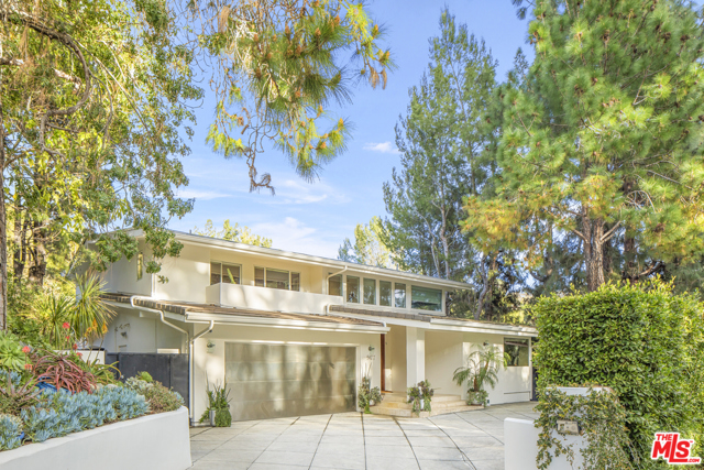 5 Bed Home for Sale in Beverly Hills, California