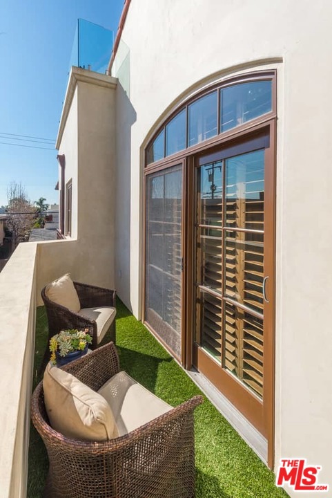 2 Bed Home for Sale in Santa Monica, California