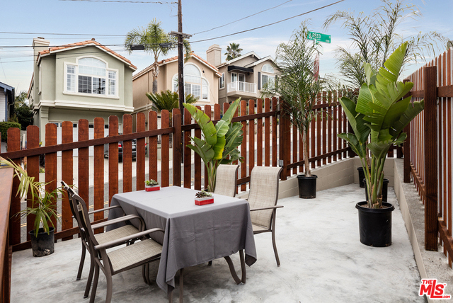 1700 FORD Avenue, Redondo Beach, California 90278, 3 Bedrooms Bedrooms, ,2 BathroomsBathrooms,Residential,Sold,FORD,19430724