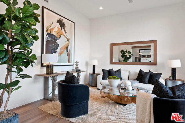 3 Bed Home for Sale in Los Angeles, California