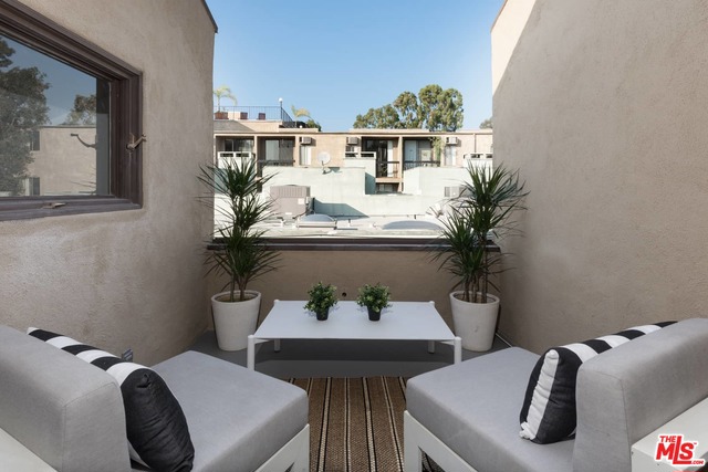 1 Bed Home for Sale in West Hollywood, California