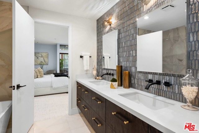 2 Bed Home for Sale in Beverly Hills, California