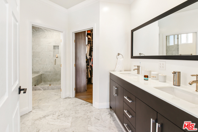 4 Bed Home for Sale in Studio City, California