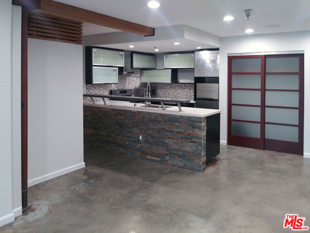 1 Bed Home for Sale in North Hollywood, California