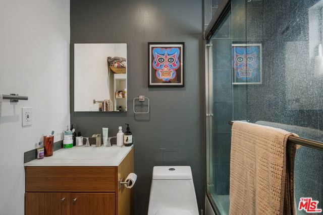  Income Home for Sale in Los Angeles, California