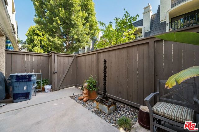 3 Bed Home for Sale in Los Angeles, California