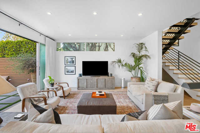 3 Bed Home for Sale in Venice, California