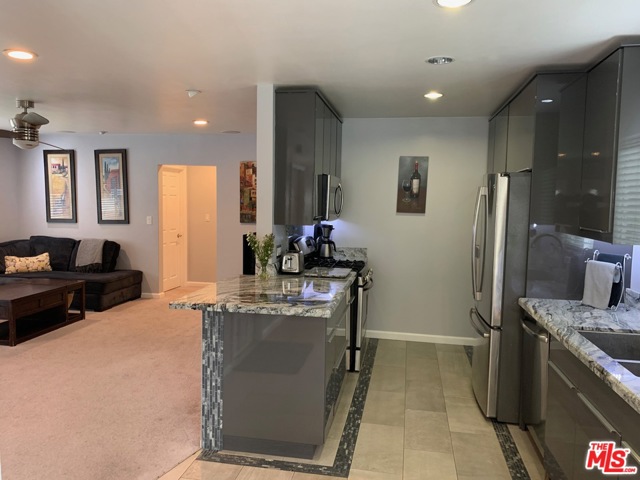 2200 RUHLAND Avenue, Redondo Beach, California 90278, 3 Bedrooms Bedrooms, ,2 BathroomsBathrooms,Residential,Sold,RUHLAND,20585588