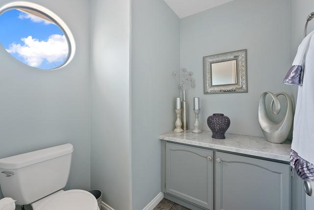2 Bed Home for Sale in Oak Park, California