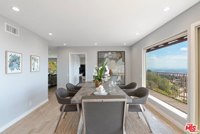 29734 Grandpoint Lane, Rancho Palos Verdes, California 90275, 3 Bedrooms Bedrooms, ,1 BathroomBathrooms,Residential,Sold,Grandpoint,21731716