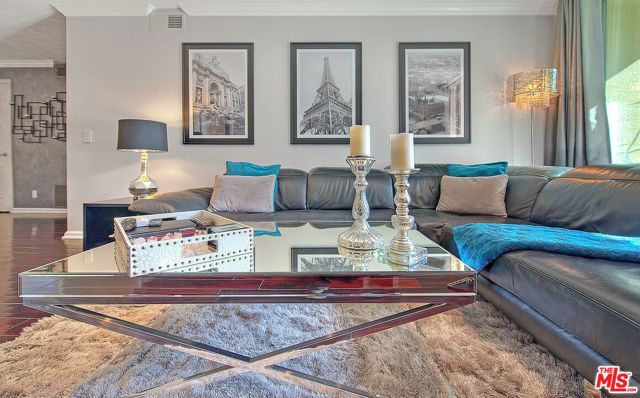 2 Bed Home for Sale in Los Angeles, California