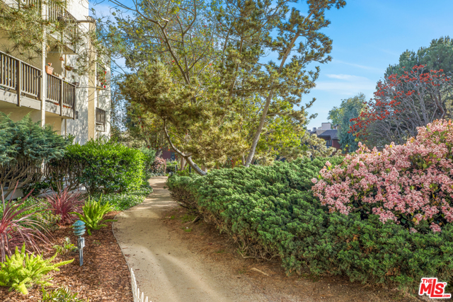1 Bed Home for Sale in Culver City, California