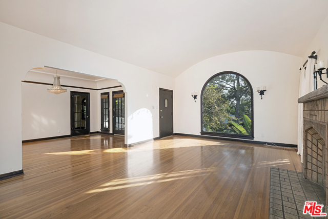 3 Bed Home for Sale in Los Angeles, California