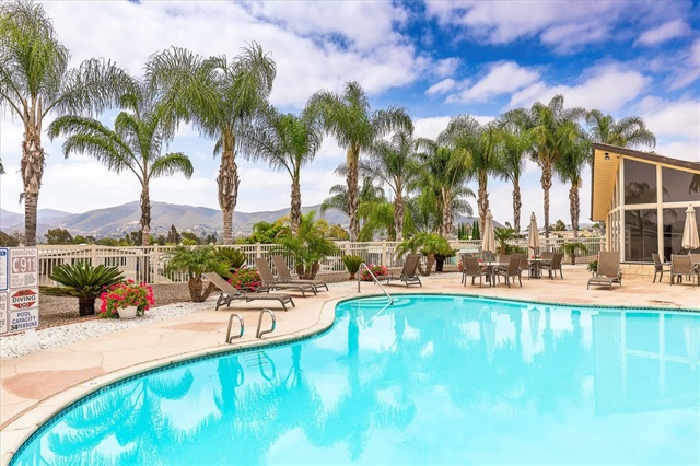 650 S Rancho Santa Fe Rd