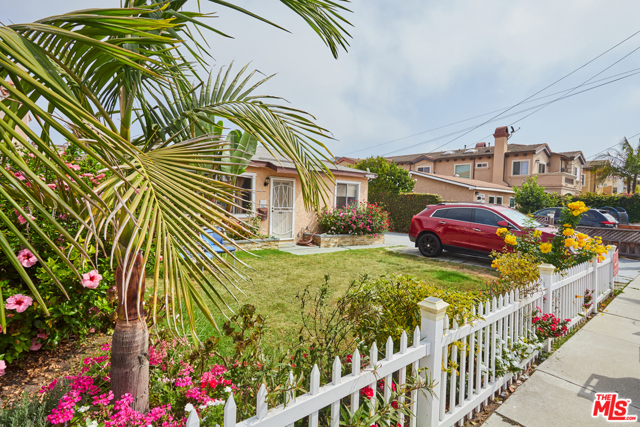 2203 Warfield Avenue, Redondo Beach, California 90278, ,Residential Income,Sold,Warfield,20624850