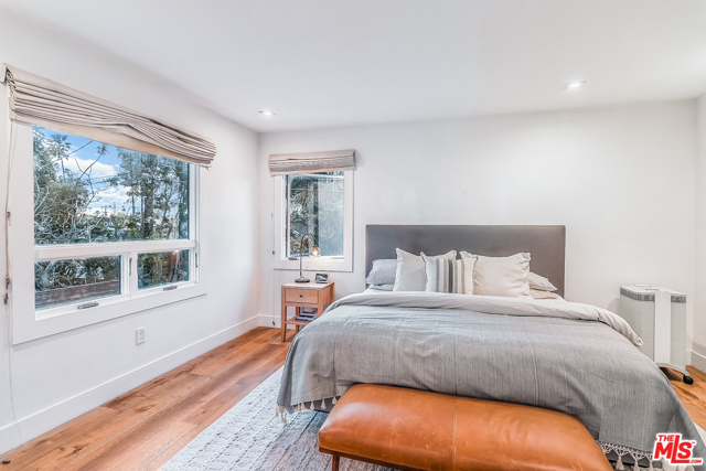 4 Bed Home for Sale in Venice, California