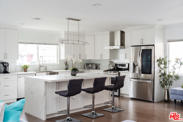 4 Bed Home for Sale in Sherman Oaks, California
