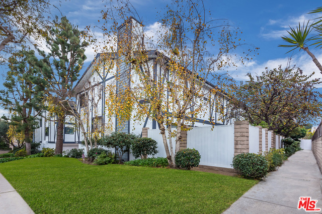 2114 GRANT Avenue, Redondo Beach, California 90278, 4 Bedrooms Bedrooms, ,3 BathroomsBathrooms,Residential,Sold,GRANT,19423020