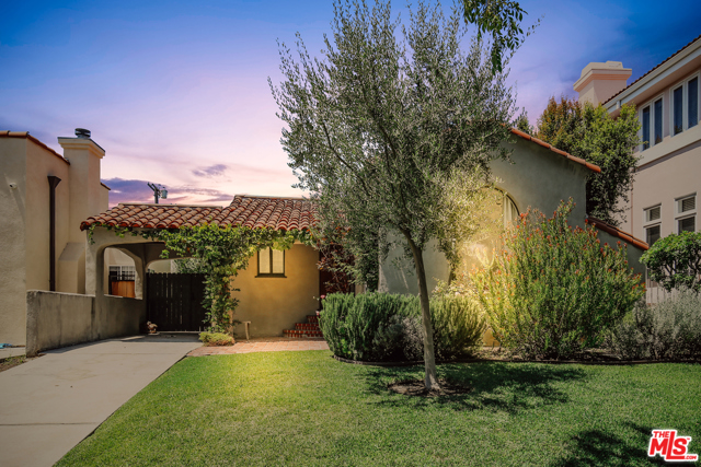 2 Bed Home for Sale in Beverly Hills, California