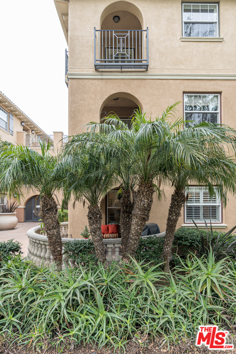 2 Bed Home for Sale in Playa Vista, California