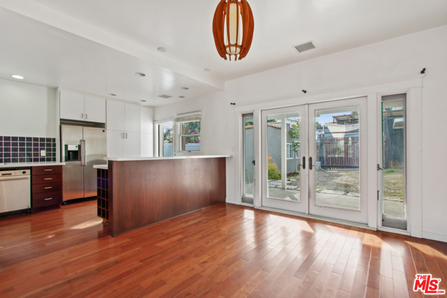2 Bed Home for Sale in Venice, California
