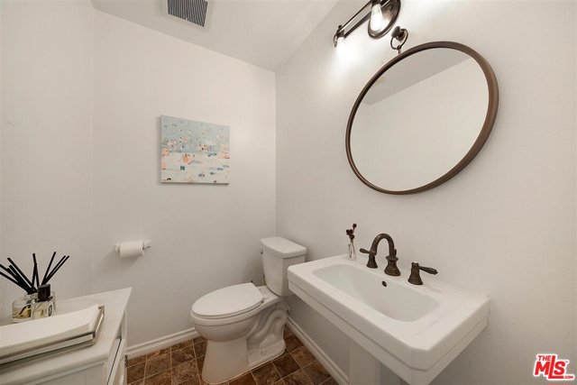 2 Bed Home for Sale in Playa del Rey, California
