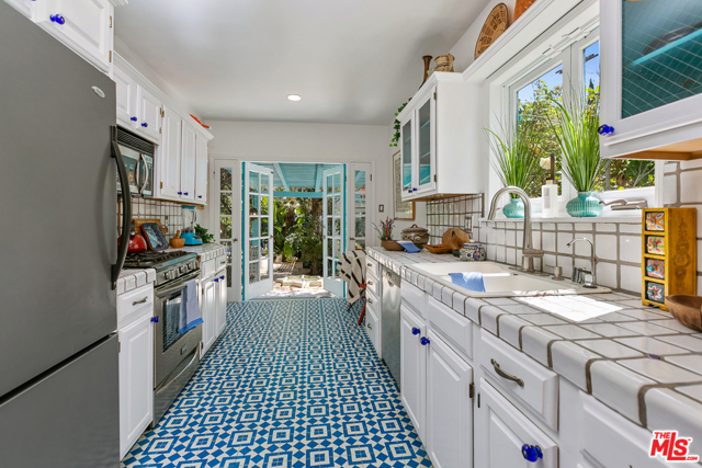 2 Bed Home for Sale in Los Angeles, California