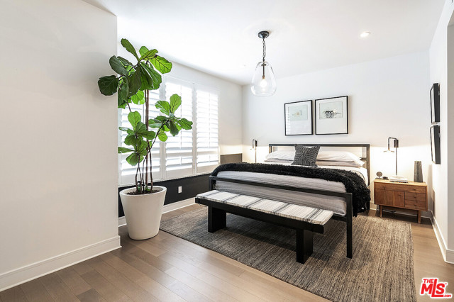3 Bed Home for Sale in Los Angeles, California