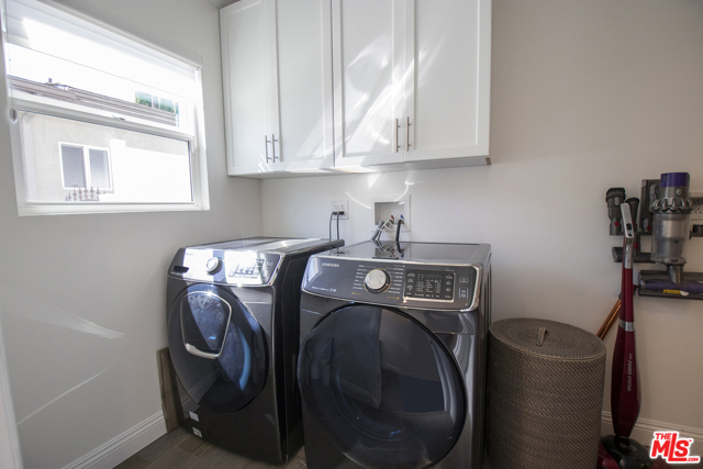 4 Bed Home for Sale in Studio City, California