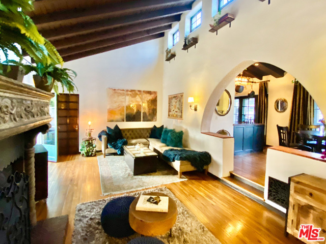 1 Bed Home for Sale in Los Angeles, California