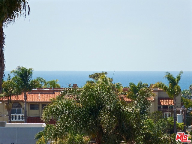 713 JUANITA Avenue, Redondo Beach, California 90277, 3 Bedrooms Bedrooms, ,3 BathroomsBathrooms,Residential,Sold,JUANITA,18338384