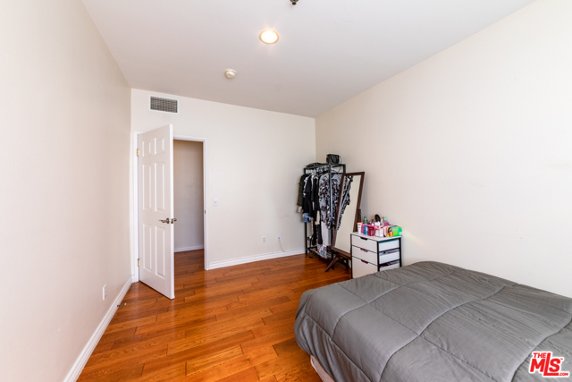 4 Bed Home for Sale in Los Angeles, California