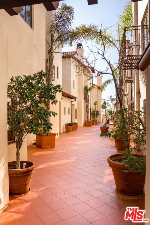 2 Bed Home for Sale in Santa Monica, California