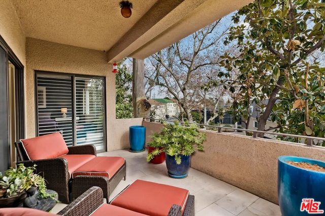 2 Bed Home for Sale in Los Angeles, California
