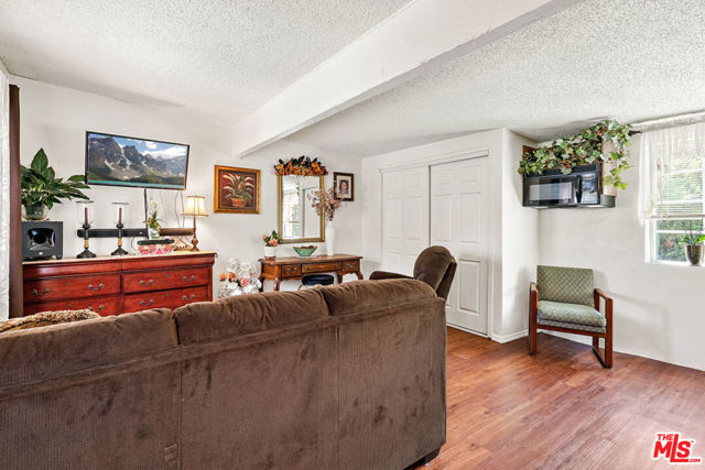 3 Bed Home for Sale in Los Angeles, California