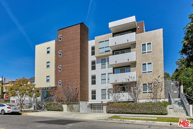 2 Bed Home for Sale in Los Angeles, California