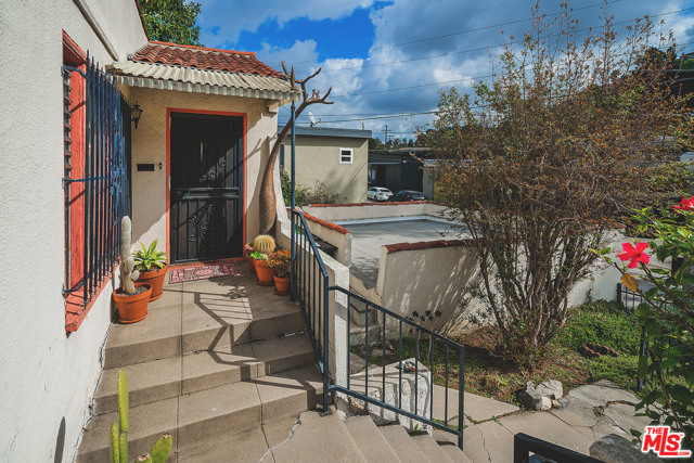  Income Home for Sale in Los Angeles, California